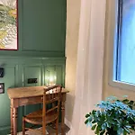 Chic - Les De La Comedie * Montpellier