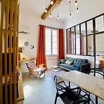 Apartment Chic - Les De La Comedie *