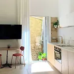 Chic - Les De La Comedie * Montpellier