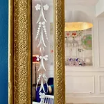Chic - Les De La Comedie Apartment