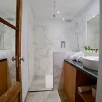 Chic - Les De La Comedie Apartment Montpellier