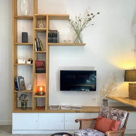 Chic - Les De La Comedie Apartamento *