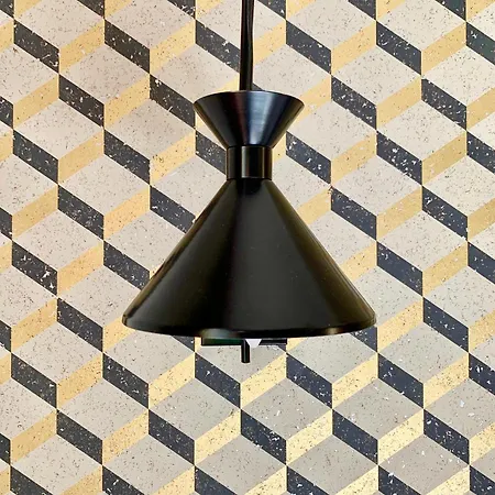 Apartment Chic - Les De La Comedie *