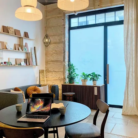 Chic - Les De La Comedie * Montpellier