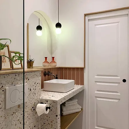 Chic - Les De La Comedie Apartamento