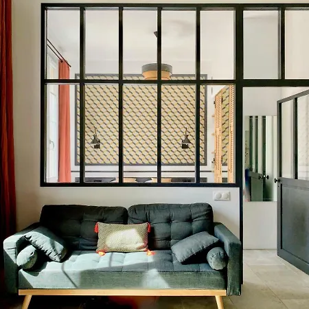 Chic - Les De La Comedie Apartamento