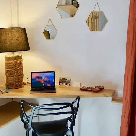 Chic - Les De La Comedie 몽펠리에